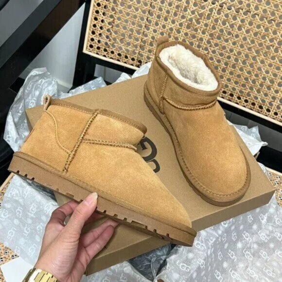 UGG Women's Classic Ultra Mini Boots - Picture 5 of 7